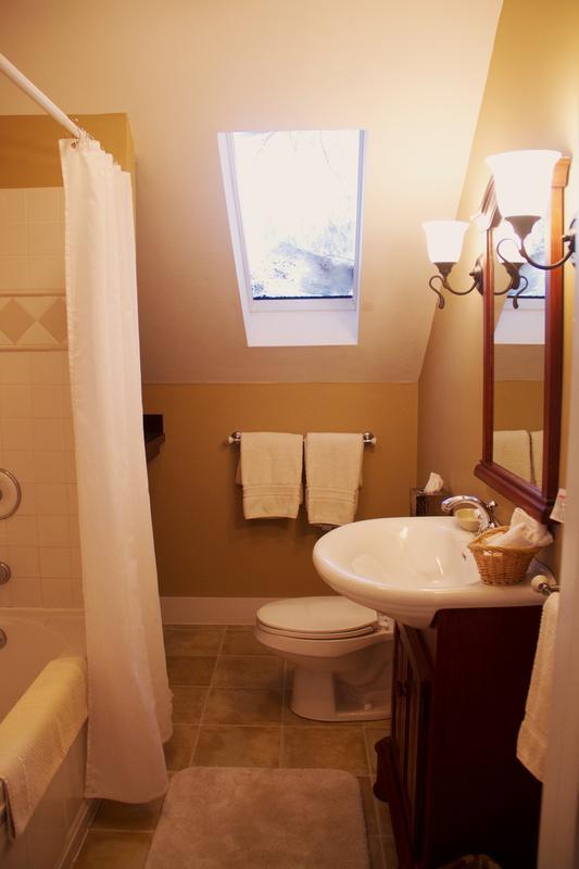 Inn At Baldwin Creek & Mary'S Restaurant Bristol Quarto foto